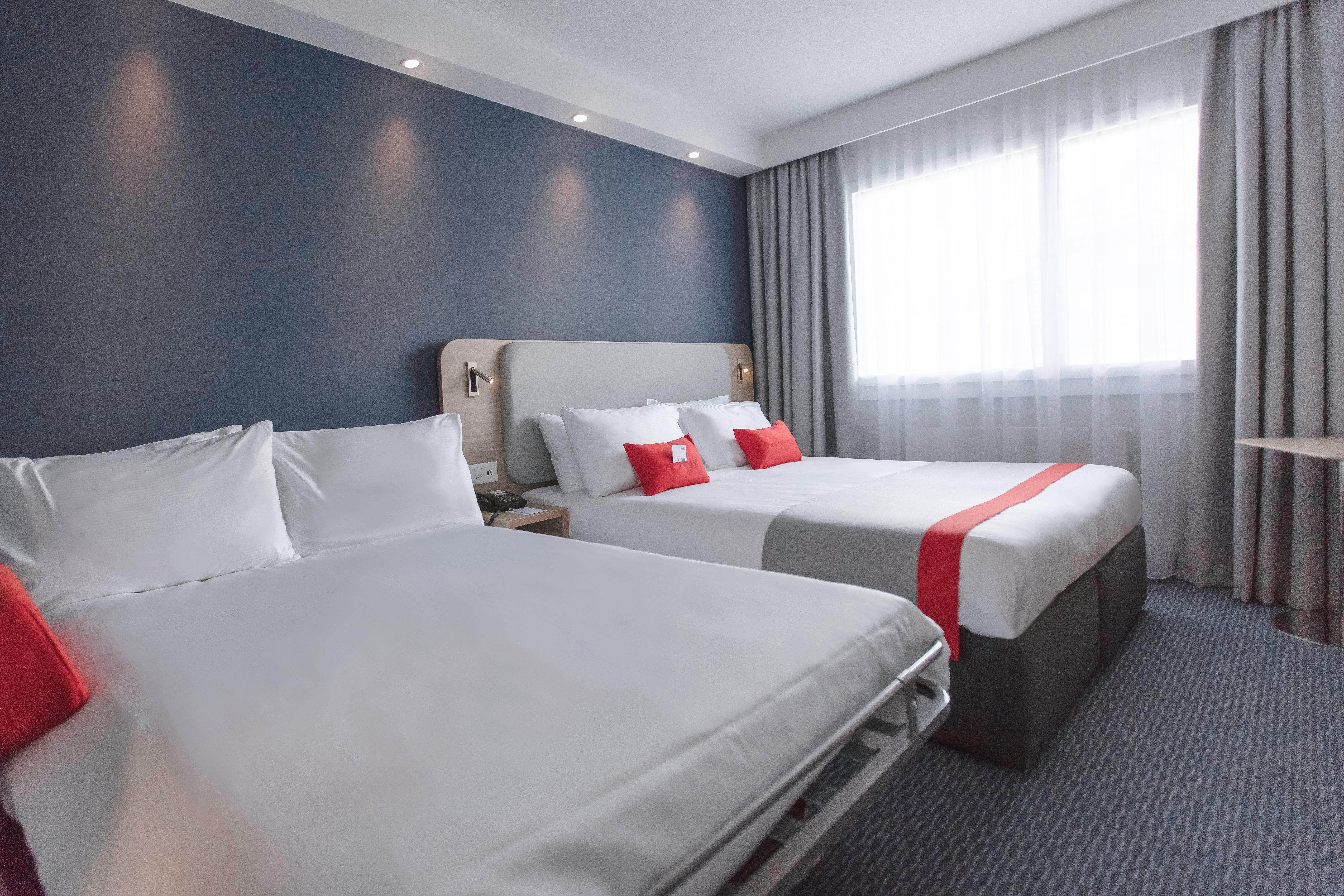 Holiday Inn Express Luzern-Neuenkirch By Ihg Ротенбург Екстериор снимка